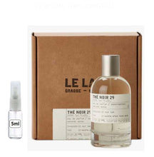Carregar imagem no visualizador da galeria, Decant do Perfume Le Labo The Noir 29 + 1 Brinde Grátis COD.45222