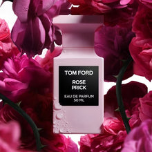 Carregar imagem no visualizador da galeria, Decant do Perfume Tom Ford Rose Prick + 1 Brinde Grátis COD.96584
